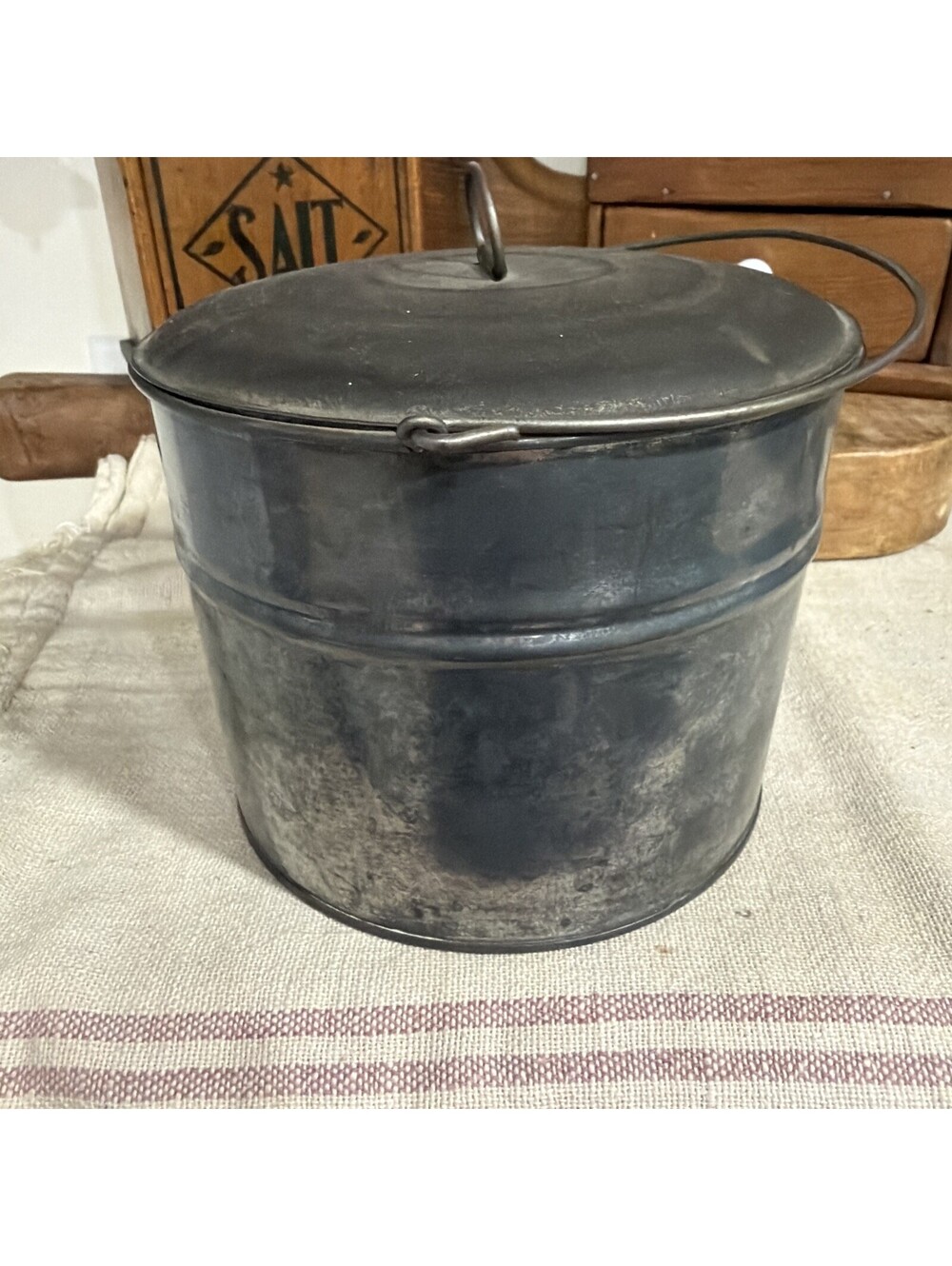 Antique 1800s Primitive Small Tin Berry Bucket Lunch Pail W/ Tight Lid Farmhouse - Picture 5 of 14